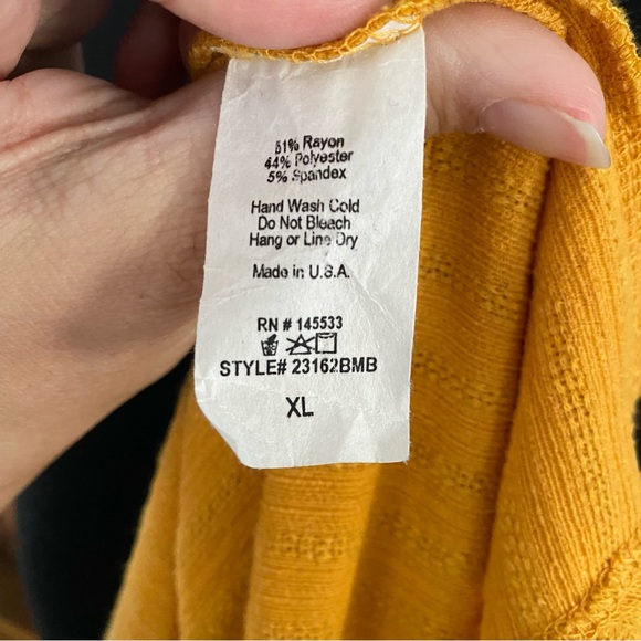 W5 Golden Yellow Button Front Knit Tank Top - Picture 6 of 7